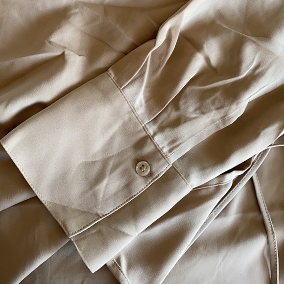 H&M Wrap Blouse - Picture 9 of 10